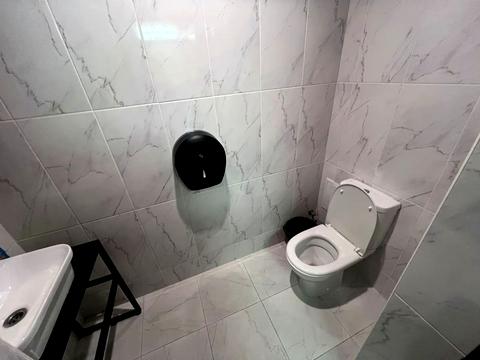 комерційна за адресою Київ, Дегтярівська вул., 52