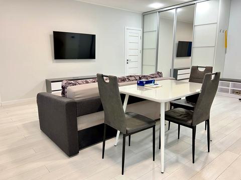 квартира за адресою Стрітенська вул. (Комсомольська), 18