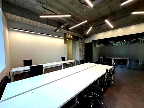 комерційна за адресою Київ, Саксаганського вул., 120