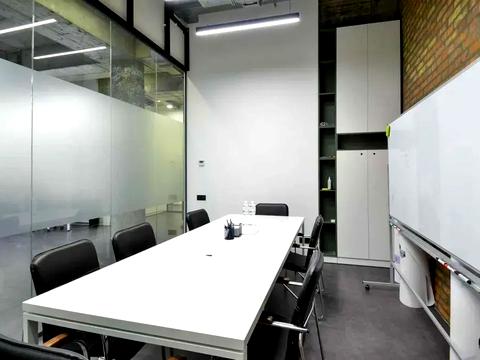 комерційна за адресою Київ, Саксаганського вул., 120