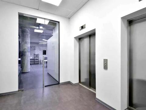 комерційна за адресою Київ, Саксаганського вул., 120