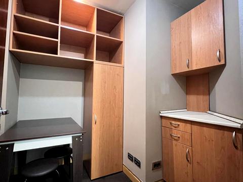 комерційна за адресою Богдана Хмельницького вул., 52