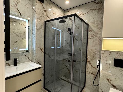 квартира за адресою Степана Бандери вул., 77-Б