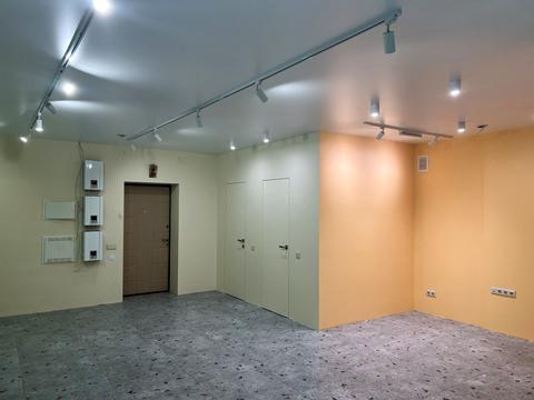 комерційна за адресою Прорізна вул., 13