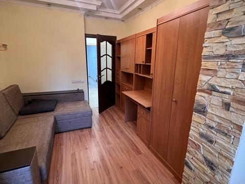 квартира за адресою Сержа Лифаря вул. (Олександра Сабурова), 19