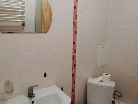 комерційна за адресою Василя Сухомлинського вул., 1