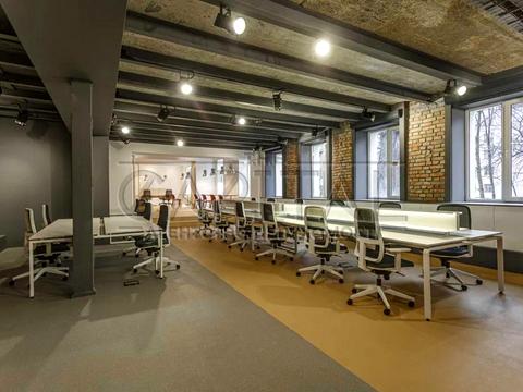 комерційна за адресою Тараса Шевченка бульв., 48-Б