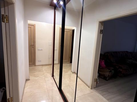 квартира за адресою Сержа Лифаря вул. (Олександра Сабурова), 19