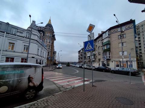 квартира за адресою Братська вул., 4