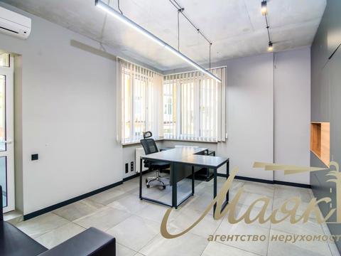 комерційна за адресою Саксаганського вул., 37-К