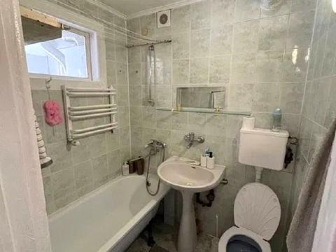 квартира за адресою Пасічна вул., 8