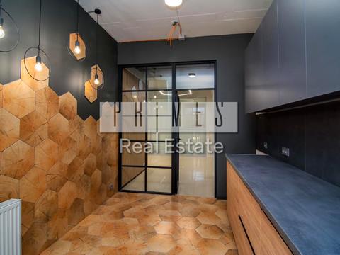 комерційна за адресою Спортивна пл., 6