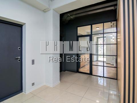 комерційна за адресою Спортивна пл., 6