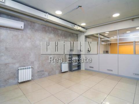 комерційна за адресою Спортивна пл., 6