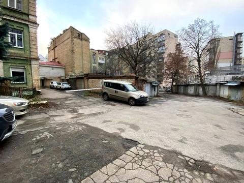 паркомісце за адресою Олеся Гончара вул., 40