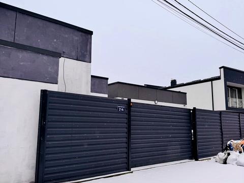 будинок за адресою Центральна вул.