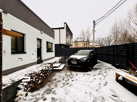 будинок за адресою Центральна вул.