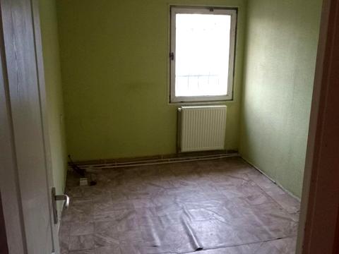 комерційна за адресою Олександра Олеся вул., 1