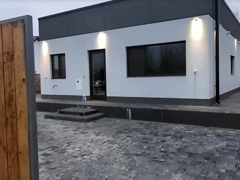 будинок за адресою с. Петропавлівська борщагівка, Центральна вул.