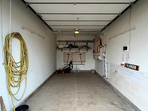 дом по адресу  ул.