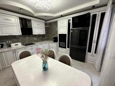 квартира за адресою Лисика вул., 2