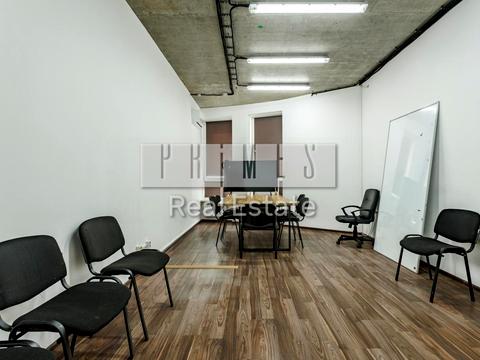 комерційна за адресою Михайла Бойчука вул. (Кіквідзе), 4-А