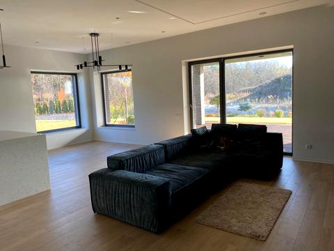 будинок за адресою Набережна вул.