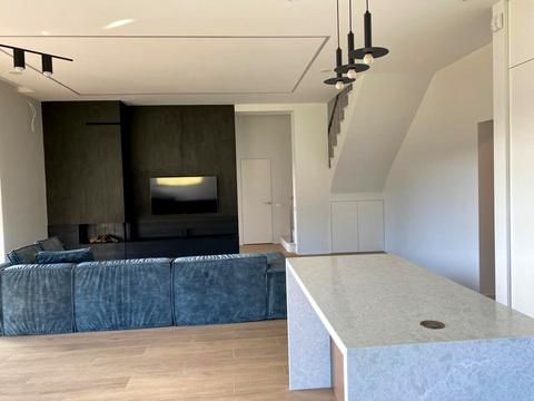 будинок за адресою Набережна вул.