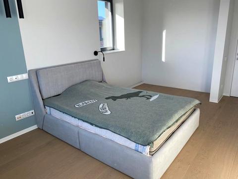 будинок за адресою Набережна вул.