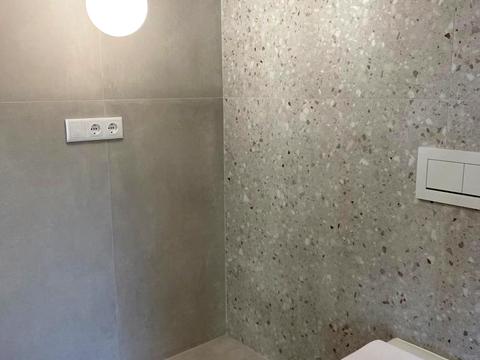 будинок за адресою Набережна вул.