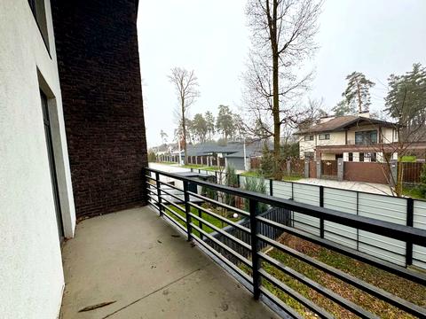 дом по адресу Евгения Коновальца ул.