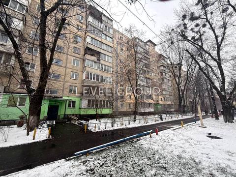 квартира за адресою Ореста Левицького вул. (Академіка Курчатова), 13