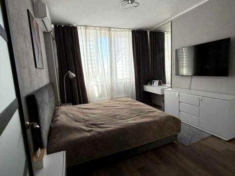 квартира за адресою Київ, Академіка Заболотного вул., 15-В