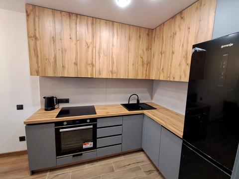 квартира за адресою Залізнична вул., 9