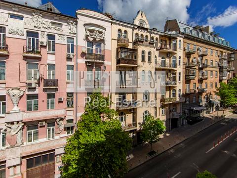 комерційна за адресою Костельна вул., 6