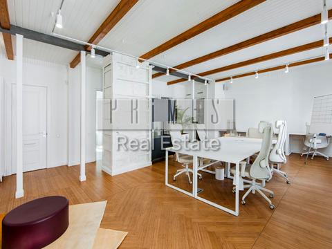 комерційна за адресою Костельна вул., 6