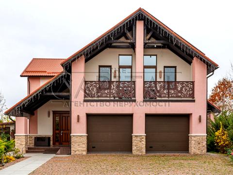 будинок за адресою с. Плюти, світанкова