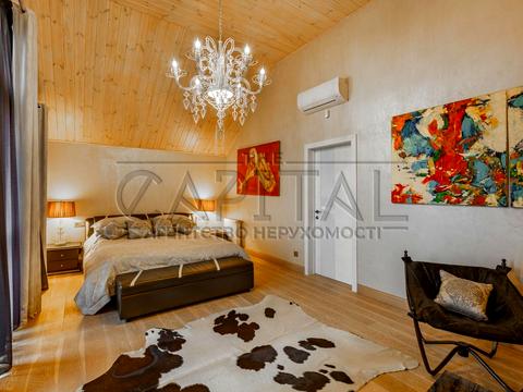 будинок за адресою с. Плюти, світанкова