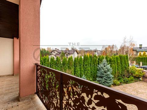 будинок за адресою с. Плюти, світанкова