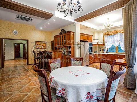 будинок за адресою андрія малишка