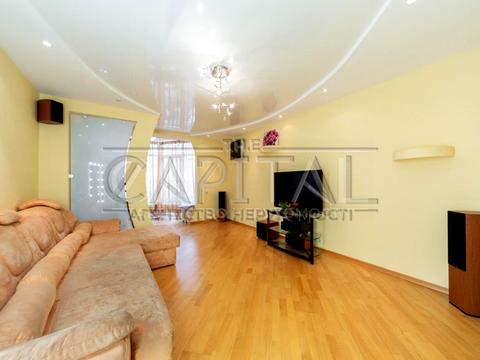 квартира по адресу Юлии Здановской ул. (Ломоносова), 52/3