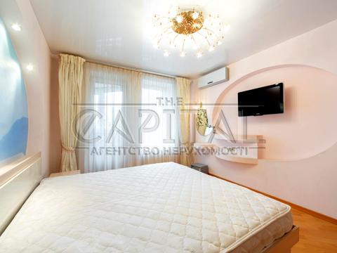 квартира по адресу Юлии Здановской ул. (Ломоносова), 52/3