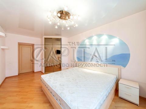 квартира по адресу Юлии Здановской ул. (Ломоносова), 52/3