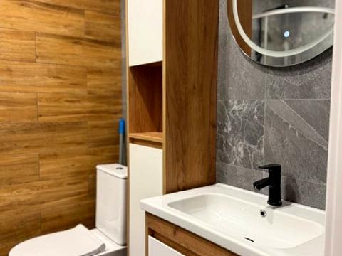 квартира за адресою Машинобудівників вул., 16