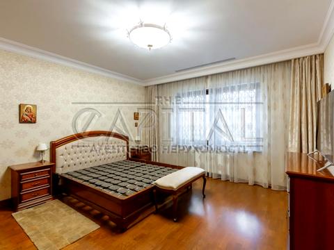 будинок за адресою Квітнева вул.