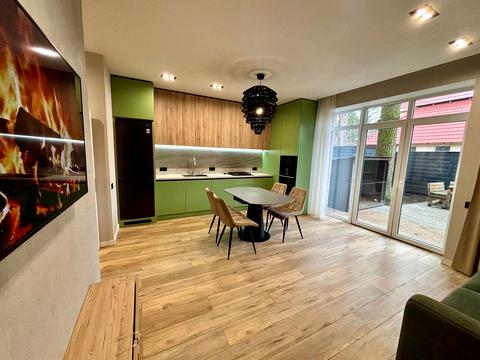 дом по адресу Ивана Карпенко-Карого ул. (Некрасова)