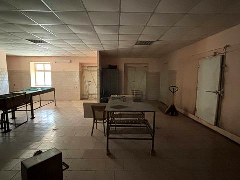 комерційна за адресою Залізничників вул., 5