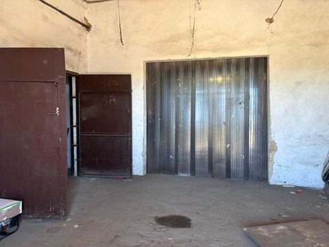 комерційна за адресою Залізничників вул., 5