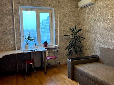 квартира за адресою Ревуцького вул., 18