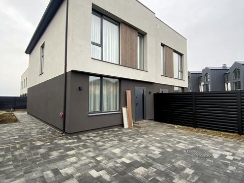 будинок за адресою Райдужна вул.